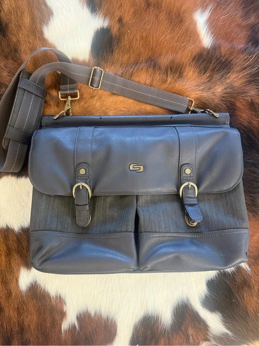 solo Brown Leather Messenger Bag with Adjustable Strap